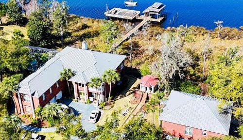 Two-Bedroom Apartment with Sea View