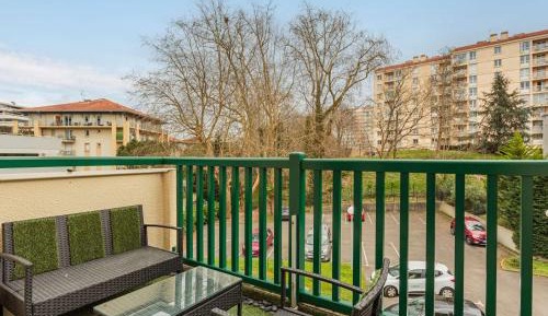 Apartment (3 Adults)