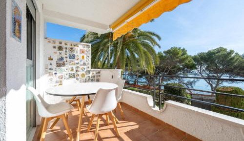 Superior One-Bedroom Apartment with Balcony