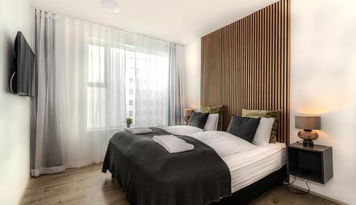Deluxe Two-Bedroom Apartment with 2 Bathrooms
