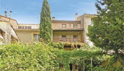 Four-Bedroom Holiday Home