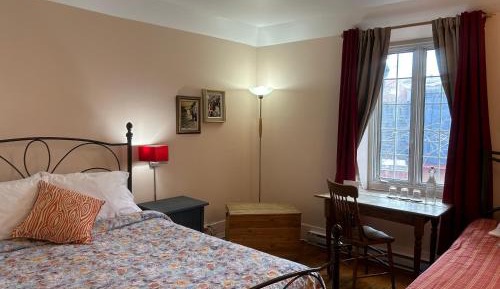Triple Room with Shared Bathroom