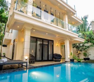 Villa with Private Pool