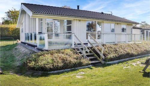 Three-Bedroom Holiday Home 