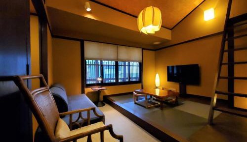 Japanese-Style Room