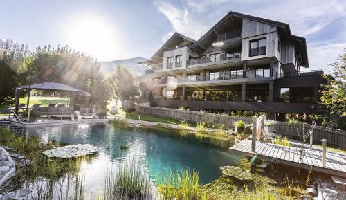 Apartment with Garden View