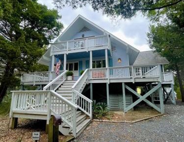 Three-Bedroom Holiday Home 