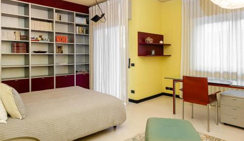 Three-Bedroom Deluxe Apartment