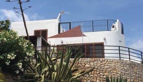 Three-Bedroom Townhouse
