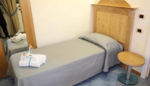 Single Room with Private Bathroom