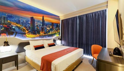 Deluxe King Room