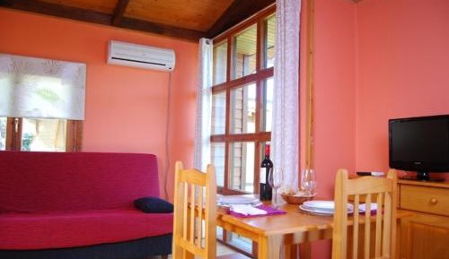 One-Bedroom Bungalow (3 Adults)