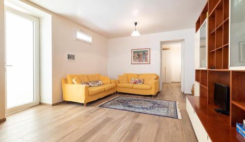 Superior One-Bedroom Apartment