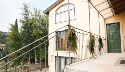 Deluxe Studio