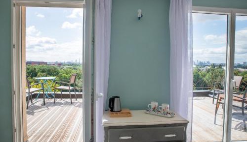 Twin Room with Private Bathroom