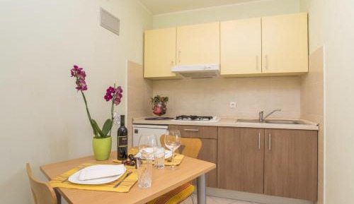 One-Bedroom Apartment with Balcony
