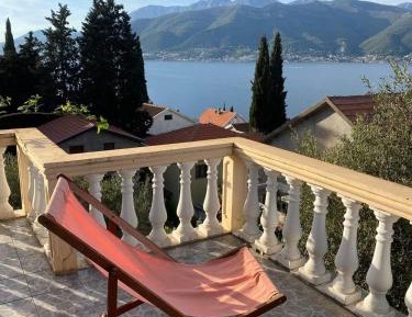 Studio Apartment with Sea View