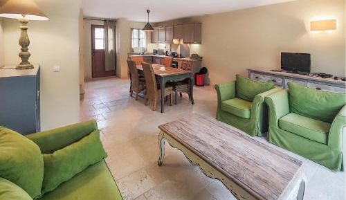 Two-Bedroom Holiday Home
