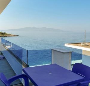 Triple Room with Sea View