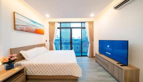 Apartment with Balcony