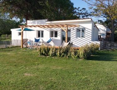 One-Bedroom Bungalow