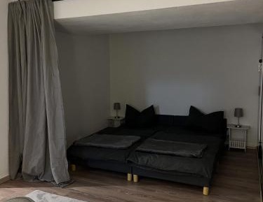 Superior One-Bedroom Apartment