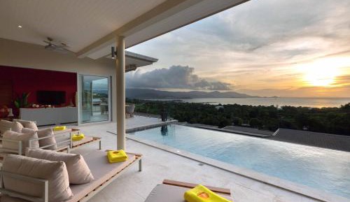 Luxury Villa 28, Private Infinity Pool with Fabulous Sunsets Ocean Views, Games Room, Cinema.