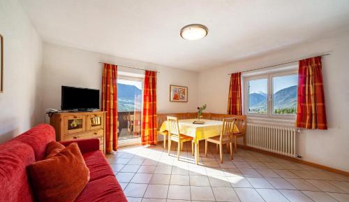 Superior One-Bedroom Apartment with Balcony