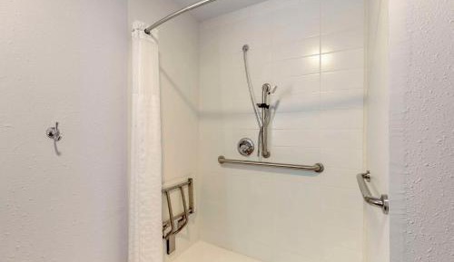 One Room Suite with Sofa bed - Disability Access/Non Smoking