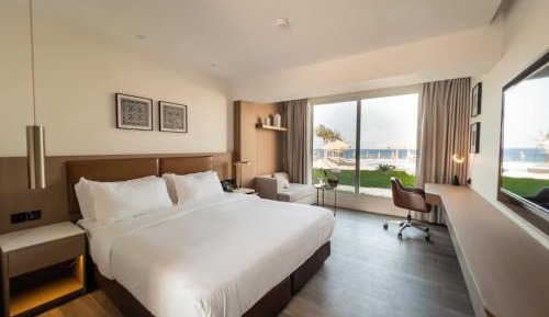 Deluxe Double Pool Direct Access 