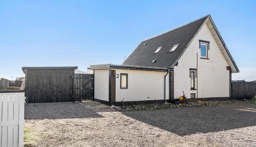 Four-Bedroom Holiday Home