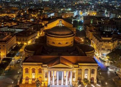 One-Bedroom Apartment with Balcony
