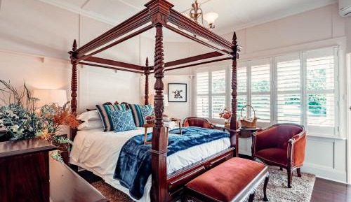 Deluxe Queen Suite