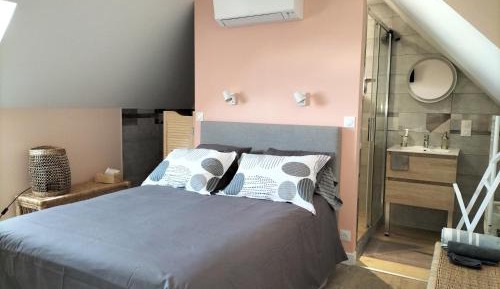 Double Room with Private Bathroom