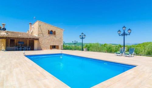 Five-Bedroom Holiday Home