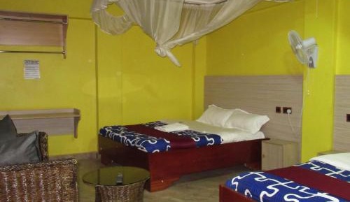Deluxe Double Room (2 Adults + 1 Child)