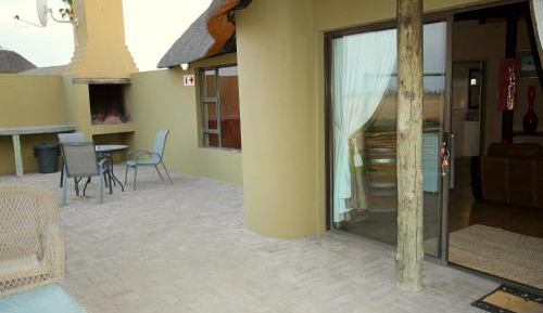 Premium Waterhole Chalet