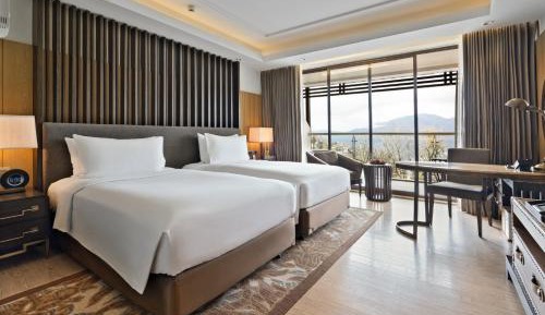 2 Twin/Single Beds, Valley View, Guest Room with 10% off on Spa, Entertainment Zone & Transfers along with 2 Cocktails or Mocktails