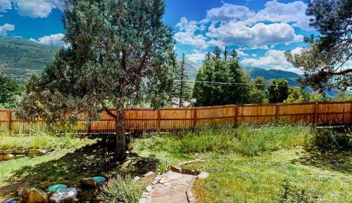 One Bedroom Apartment