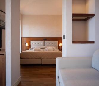 Junior Suite (2 Adults)