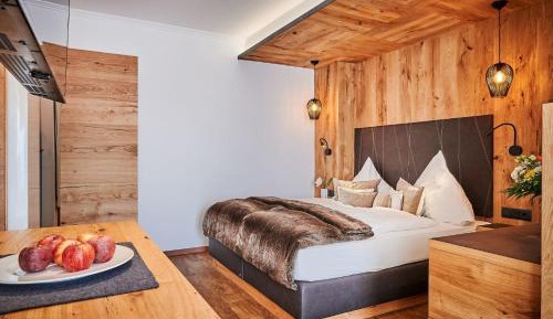 Deluxe Double Room - with Air Conditioning