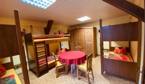 Mixed Dormitory Room