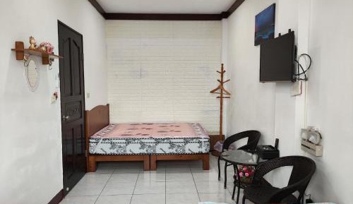 Quadruple Room with Shared Bathroom