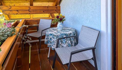 Apartment with Lake View 2