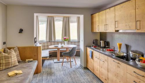 One-Bedroom Apartment with Balcony