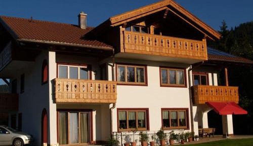 Three-Bedroom Holiday Home 