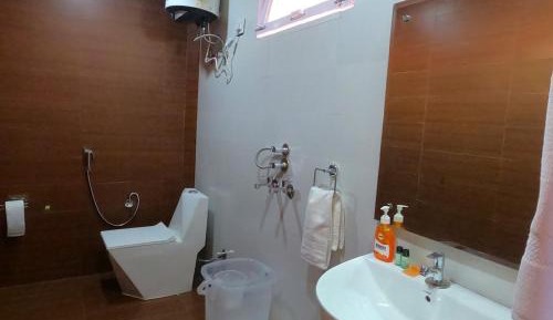 Family Room with Mountain View