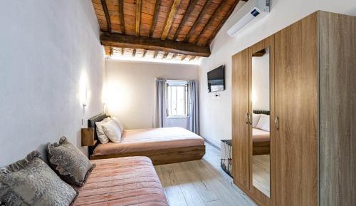Triple Room with Private Bathroom