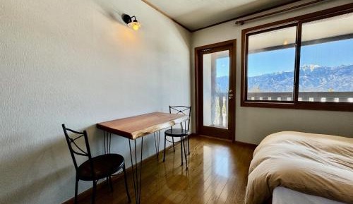 Twin Room with Mountain View