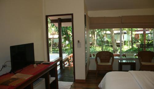 One-Bedroom Villa with Garden View